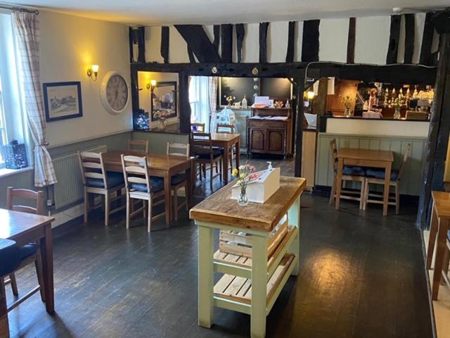 The White Hart Hotell Newenden Eksteriør bilde